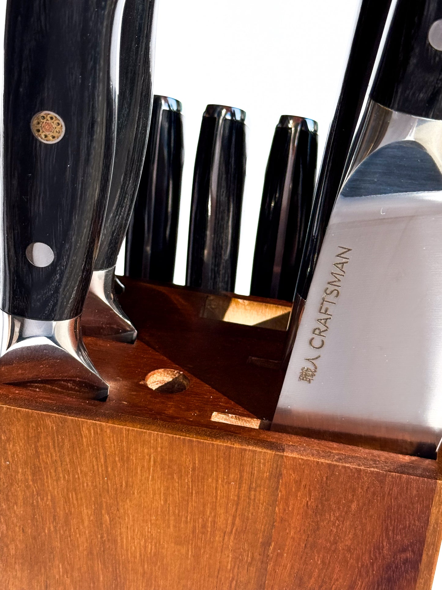 Wooden Knife Block – 14 Slot Capacity