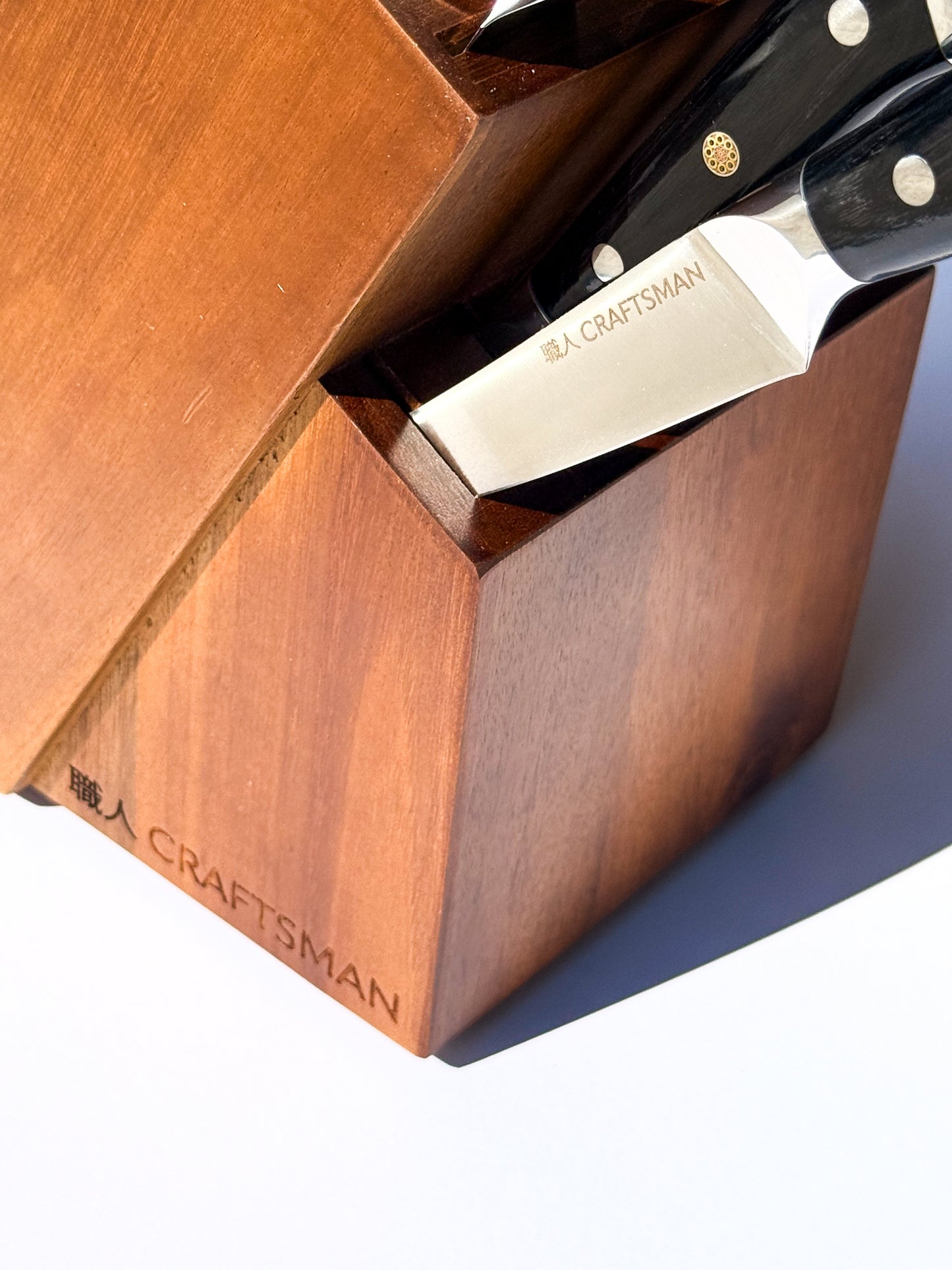 Wooden Knife Block – 14 Slot Capacity