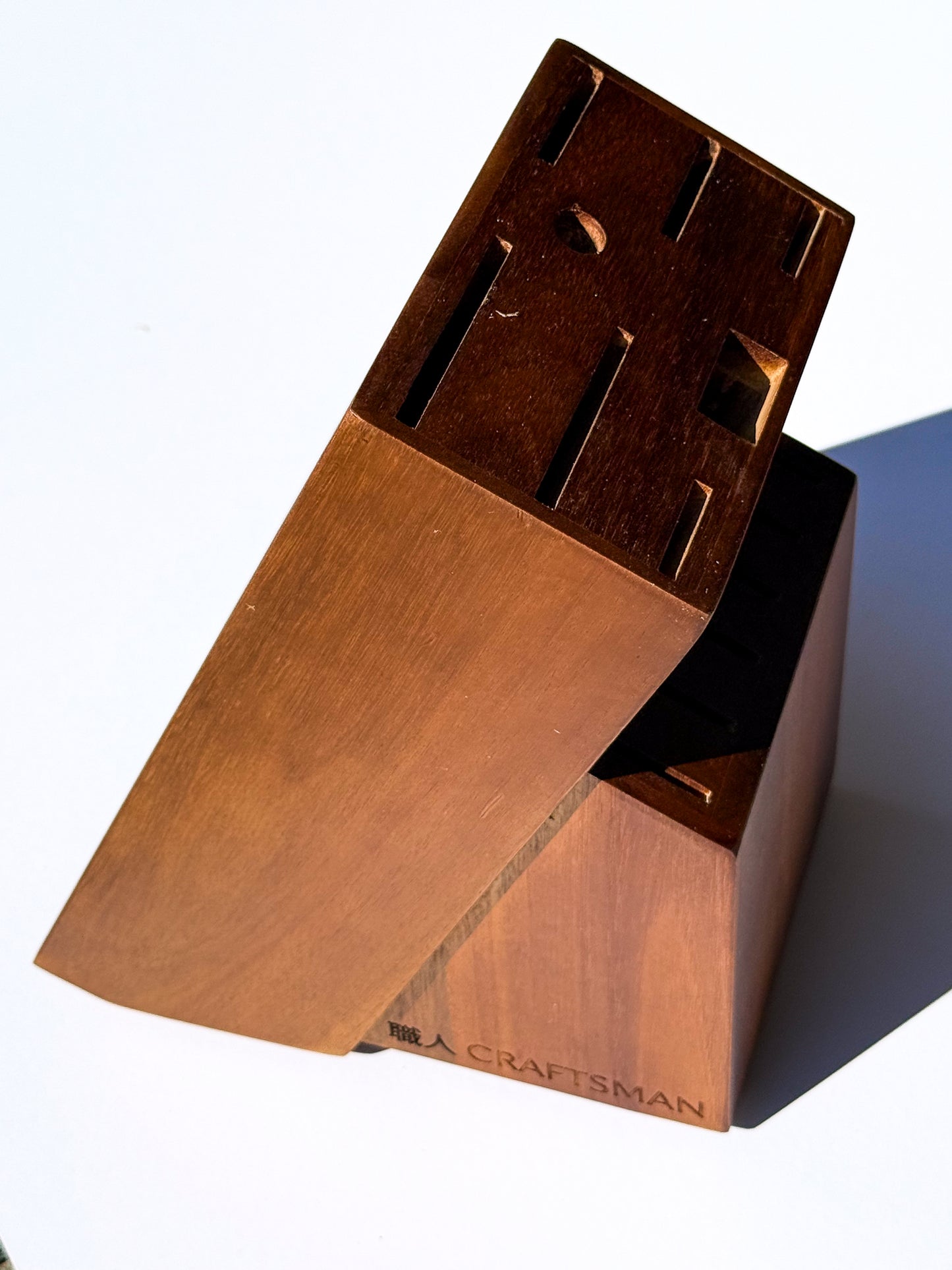 Wooden Knife Block – 14 Slot Capacity