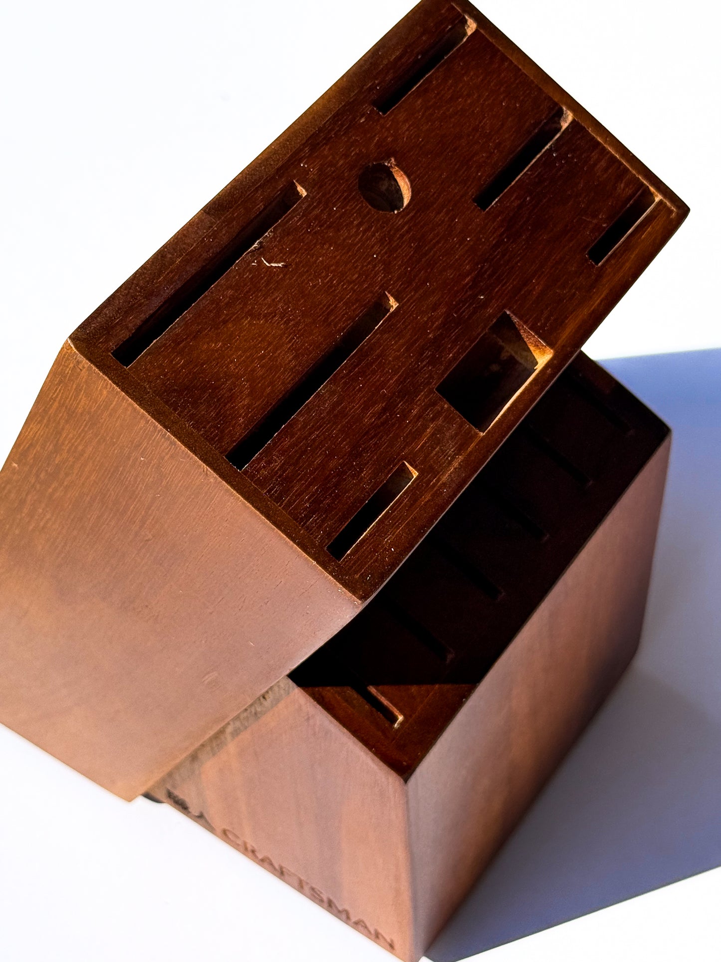 Wooden Knife Block – 14 Slot Capacity