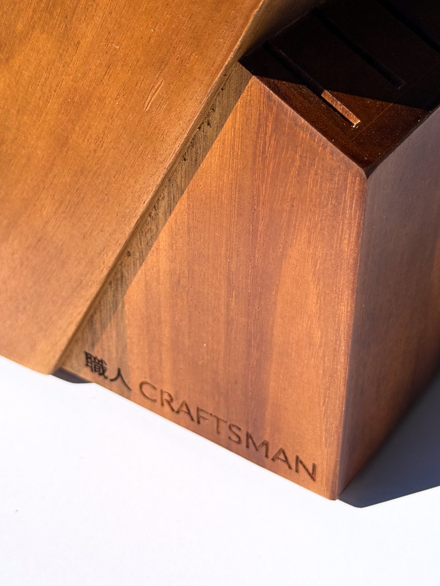 Wooden Knife Block – 14 Slot Capacity